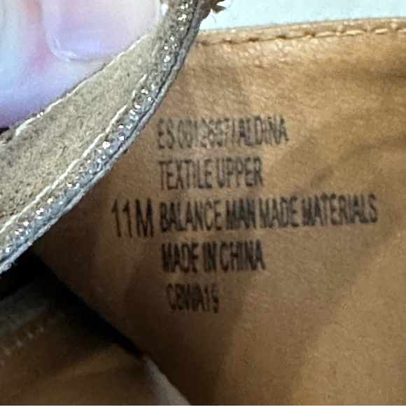 Sofft Aldina Euro Soft Women’s Metallic Champagne Block Heel Sandal Sz 11M GUC - Picture 5 of 10
